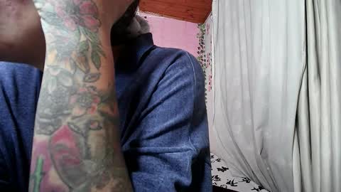 sexy lolas online show from February 11, 3:33 am