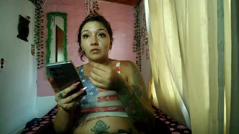 sexy lolas online show from April 21, 10:01 pm