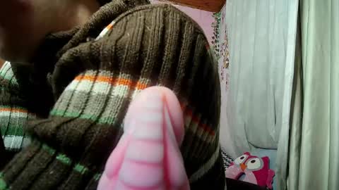 sexy lolas online show from April 24, 5:32 am