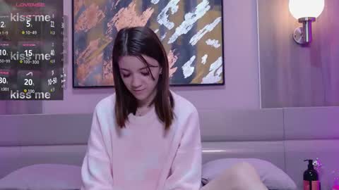 Snapshot of sexy_me_bb chatting on September 30, 11:04 am Alison online show from September 30, 11:04 am