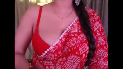 Snapshot of sexy_myra18 chatting on April 15, 4:30 am myra online show from April 15, 4:30 am