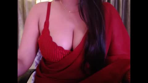 Snapshot of sexy_myra18 chatting on April 25, 5:10 am myra online show from April 25, 5:10 am