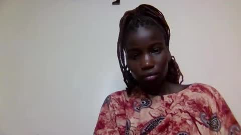 sexy_petittie online show from September 12, 9:37 pm