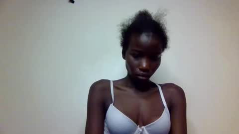 sexy_petittie online show from October 6, 3:04 am