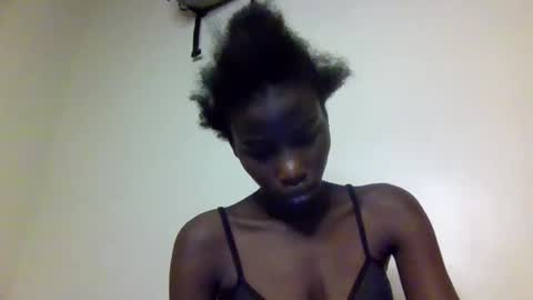 sexy_petittie online show from October 10, 2:43 am