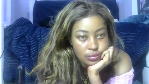 sexy pigeon online show from April 10, 3:01 am