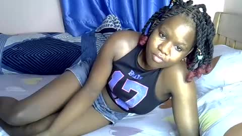 Snapshot of sexy_rency chatting on June 17, 6:49 am rency online show from June 17, 6:49 am