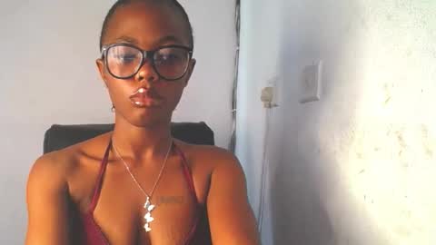 Rae online show from October 26, 8:42 am