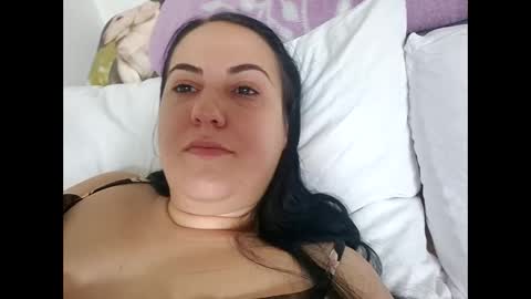 Snapshot of sexy_slimm25 chatting on June 3, 6:16 am Slimm online show from June 3, 6:16 am