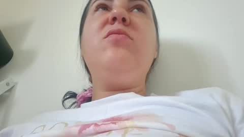 Snapshot of sexy_slimm25 chatting on July 19, 8:51 am Slimm online show from July 19, 8:51 am