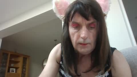 Snapshot of sexy_sophie125 chatting on February 27, 1:17 pm Sexy Sophie online show from February 27, 1:17 pm