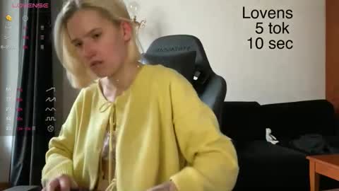 Sexy-Sweets online show from October 23, 9:41 am