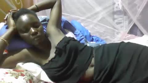 Snapshot of sexy_titz chatting on September 16, 7:15 pm sexy_titz online show from September 16, 7:15 pm