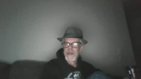 Daddy online show from February 25, 5:15 pm