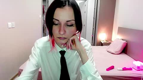 Mandy Green online show from December 9, 9:37 pm