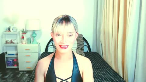Snapshot of sexy_yllona chatting on May 31, 10:55 am sexy_yllona online show from May 31, 10:55 am