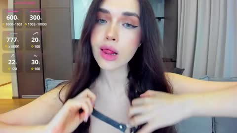 Lou online show from December 18, 9:29 pm