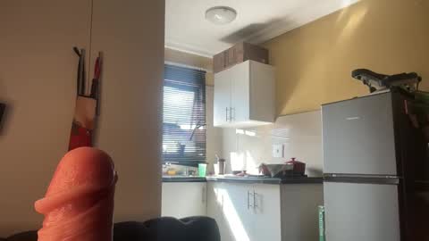 sexyasszeeee online show from April 3, 8:01 am