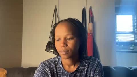 sexyasszeeee online show from April 25, 11:24 am