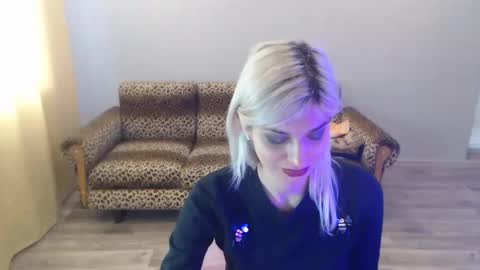 Snapshot of sexybeatriice chatting on January 26, 10:23 am sexybeatriice online show from January 26, 10:23 am