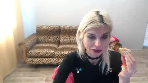 sexybeatriice online show from January 13, 7:24 am