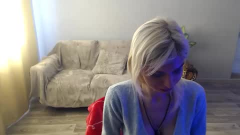 Snapshot of sexybeatriice chatting on April 26, 6:22 am sexybeatriice online show from April 26, 6:22 am
