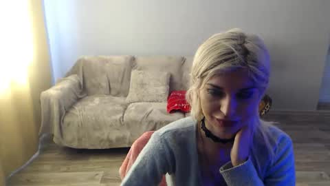 Snapshot of sexybeatriice chatting on April 28, 6:29 am sexybeatriice online show from April 28, 6:29 am