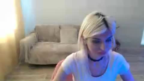 Snapshot of sexybeatriice chatting on July 9, 7:01 am sexybeatriice online show from July 9, 7:01 am