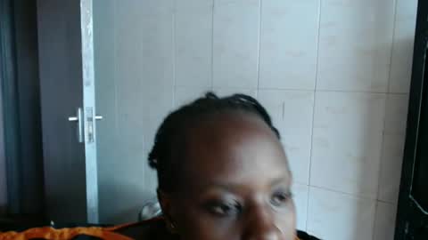 Bentah online show from May 10, 1:49 pm
