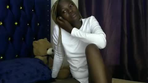 Sexybilha483 online show from November 23, 1:33 pm