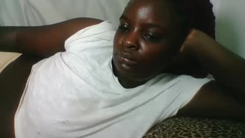 Snapshot of sexyblackgal10 chatting on September 28, 4:07 am sexyblackgal10 online show from September 28, 4:07 am