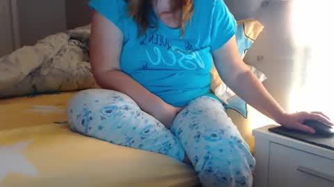 Snapshot of sexyblonde4u58 chatting on December 20, 4:31 am Sexyblonde4u58 online show from December 20, 4:31 am