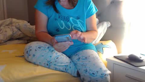 Snapshot of sexyblonde4u58 chatting on December 23, 4:55 am Sexyblonde4u58 online show from December 23, 4:55 am