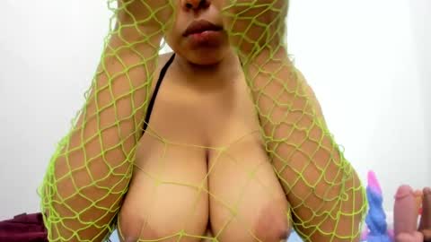 sexybrown_2005 online show from September 29, 12:27 am