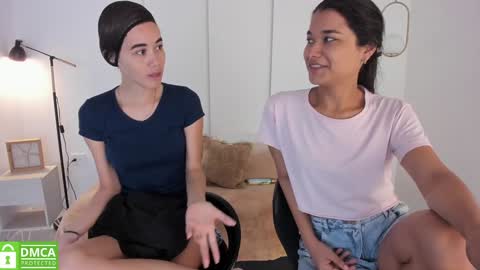 chanell and yina online show from December 26, 12:49 pm