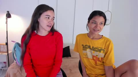 chanell and yina online show from January 14, 12:35 pm