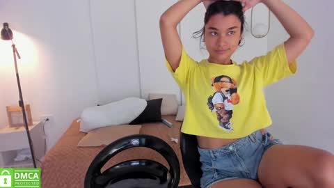 chanell and yina online show from January 24, 3:45 pm