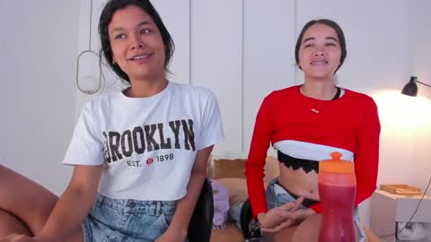 chanell and yina online show from February 8, 12:50 pm