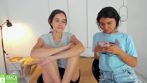 chanell and yina online show from February 10, 4:04 pm