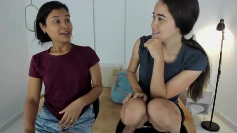 chanell and yina online show from February 26, 12:58 pm