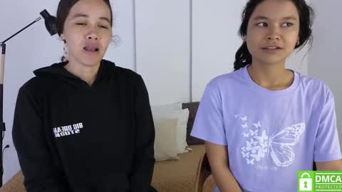 chanell and yina online show from September 9, 12:59 pm