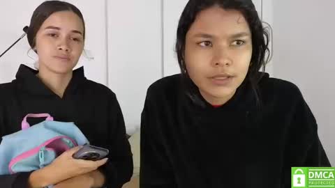 chanell and yina online show from September 26, 1:04 pm