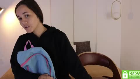 chanell and yina online show from October 1, 12:55 pm