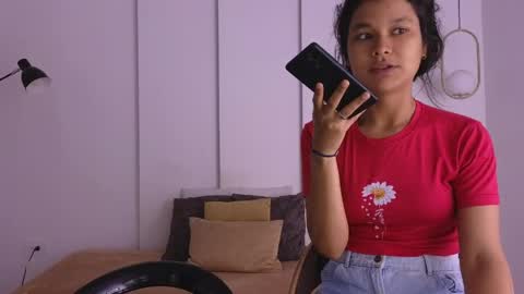 chanell and yina online show from April 19, 1:21 pm