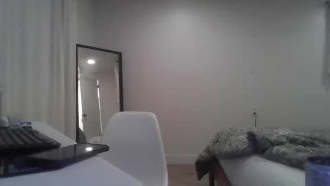 Snapshot of sexychrissyfem chatting on March 26, 3:45 am sexychrissyfem online show from March 26, 3:45 am