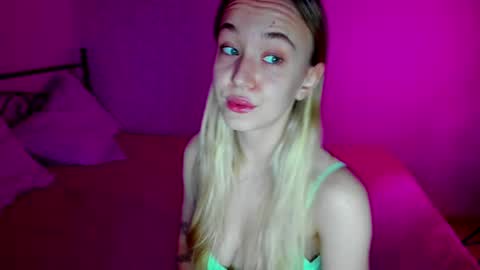 Sophia online show from March 12, 2:01 pm