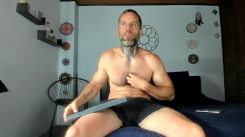 Antonioylola online show from April 2, 4:26 pm