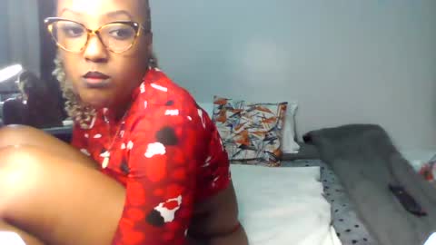 Snapshot of sexycookien chatting on July 5, 8:27 pm SexyCookieN online show from July 5, 8:27 pm