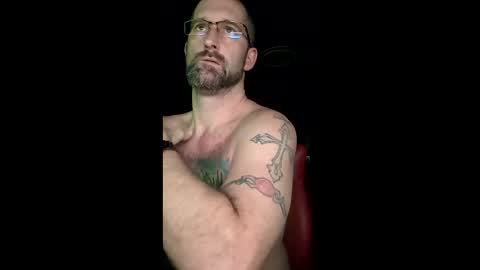 Snapshot of sexydaddy115851 chatting on February 17, 10:49 pm Jasyn online show from February 17, 10:49 pm