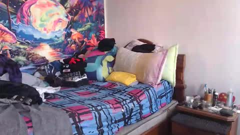 Mike online show from December 16, 6:24 pm